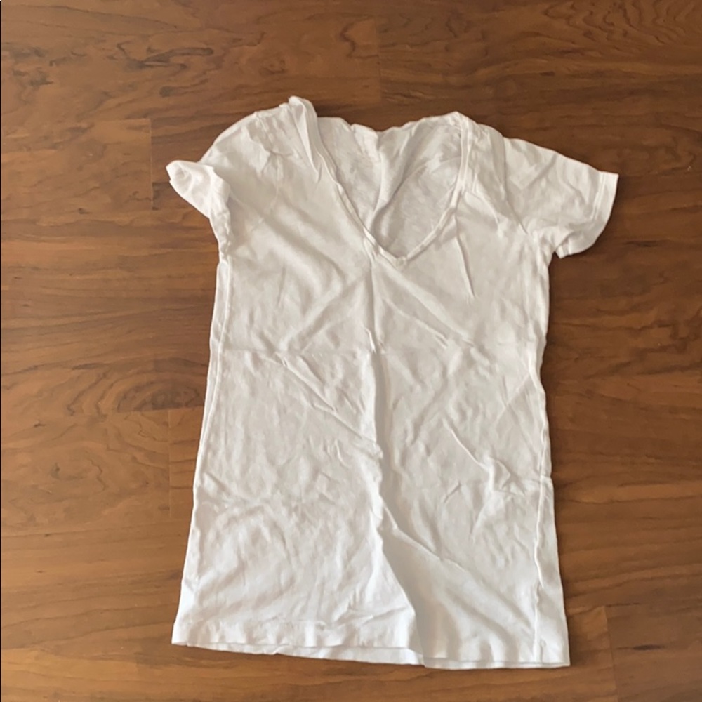 White artist tee
